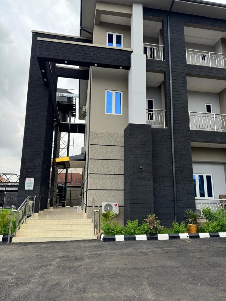 comfortable hotels enugu